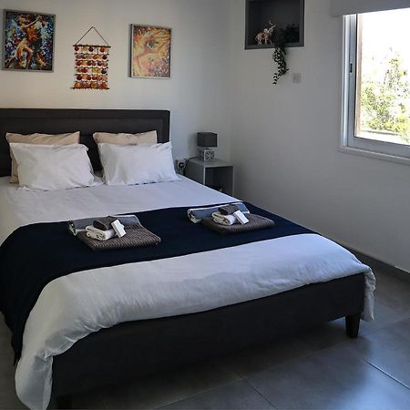 Alex'S Vacation Suite - 100M From The Beach - 6 Guests Paphos Kültér fotó